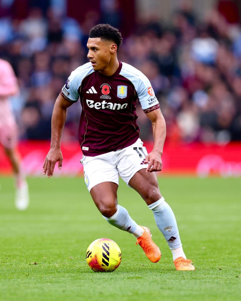 Ollie Watkins: Profil Lengkap, Karier, dan Fakta Menarik