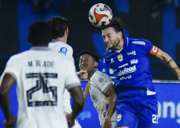 Persib vs Arema