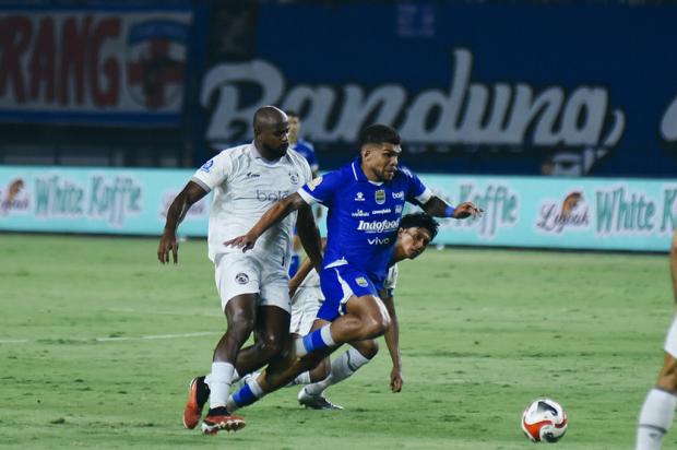 Hasil Pertandingan Persib vs Arema