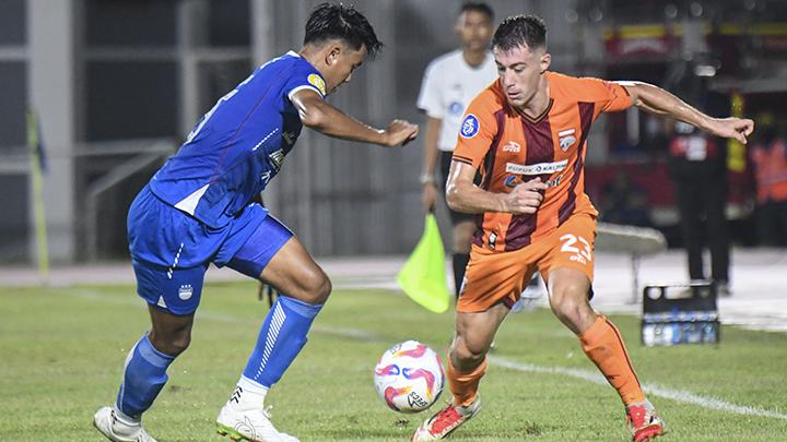Persib Bandung Lawan Borneo FC