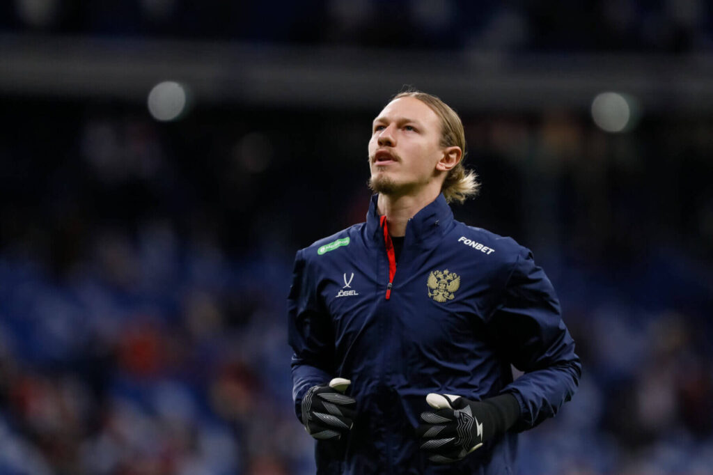 Matvey Safonov PSG