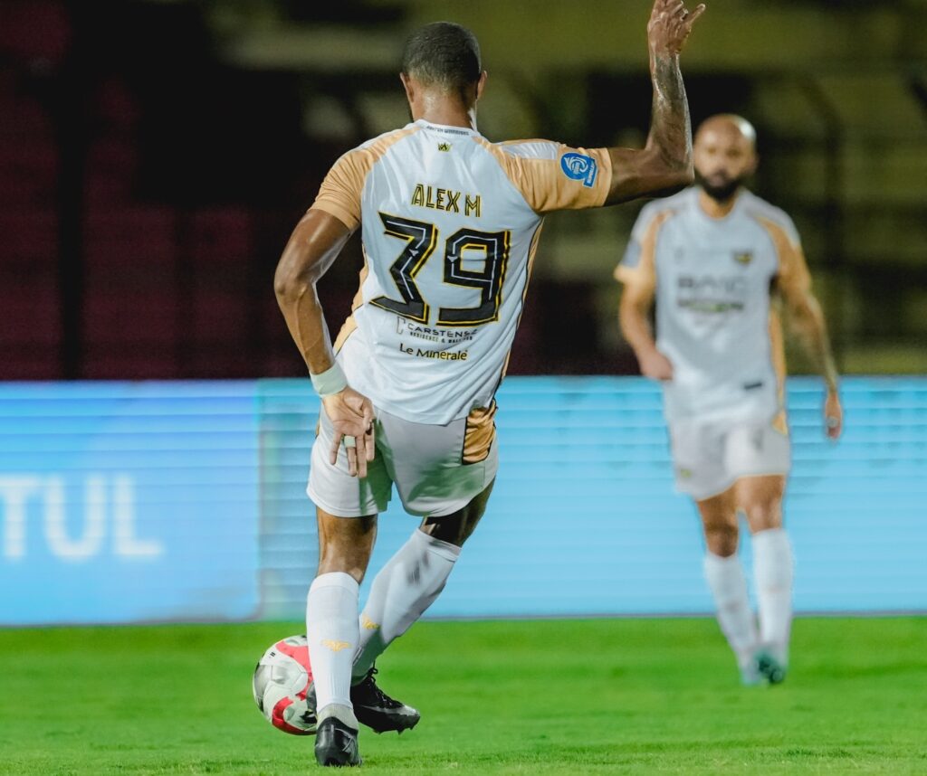 Dewa United Bantai PSBS Biak Lima Gol