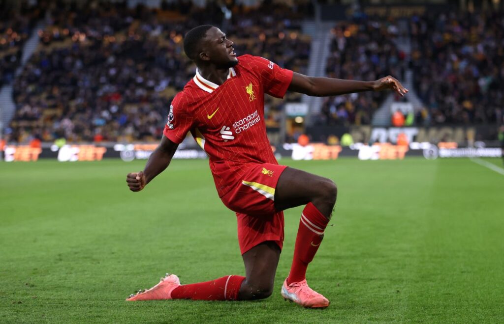 Bek Andalan Liverpool